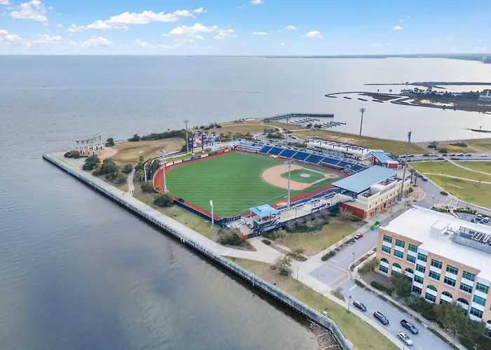 Colony West 6d * Pensacola