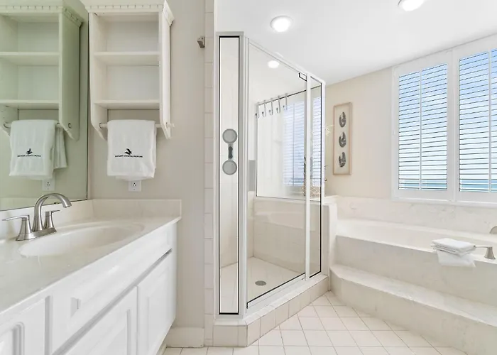 Colony West 6d