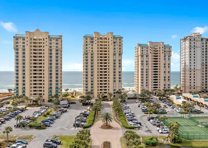 Colony West 6d *