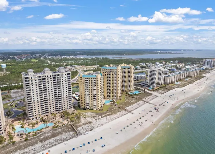 Colony West 6d *